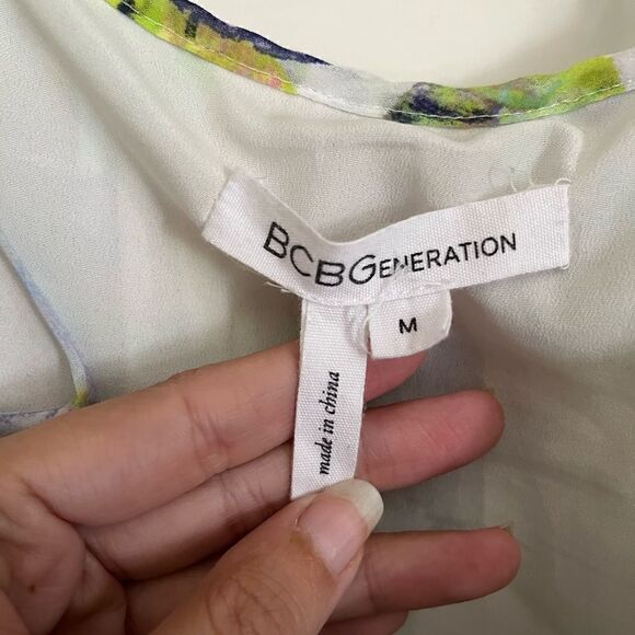 BCBG Generation Dress Mini Floral medium - Picture 3 of 5